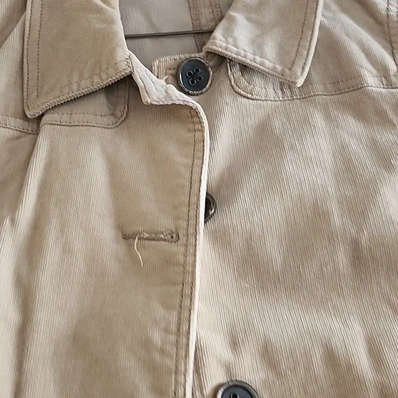 Jacket - Picture 1 of 4